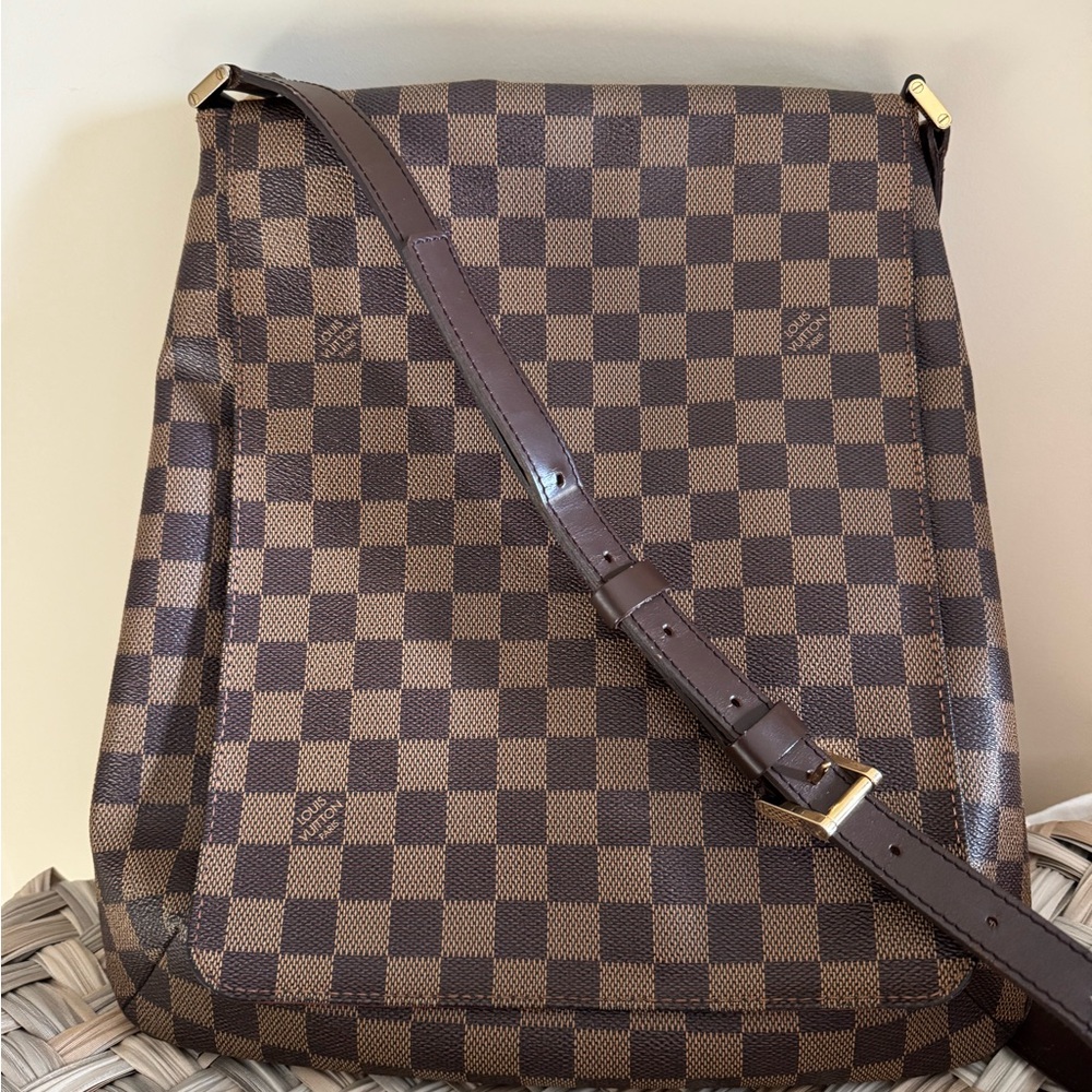 Louis Vuitton Damier Ebene Musette Salsa GM Messenger Bag